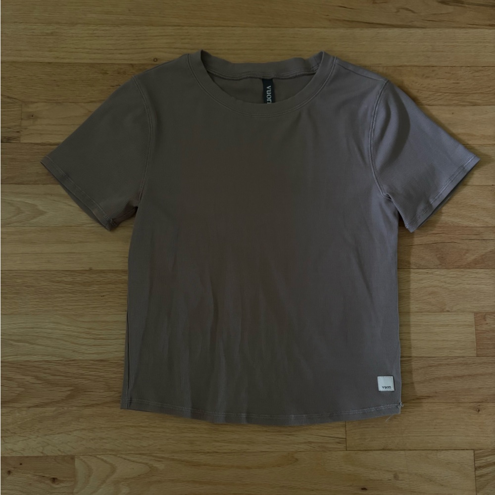 Vuori fitted tee